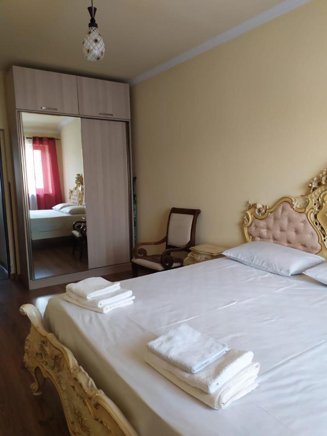 Apartment On Tumanyan Street,19 耶烈万 外观 照片