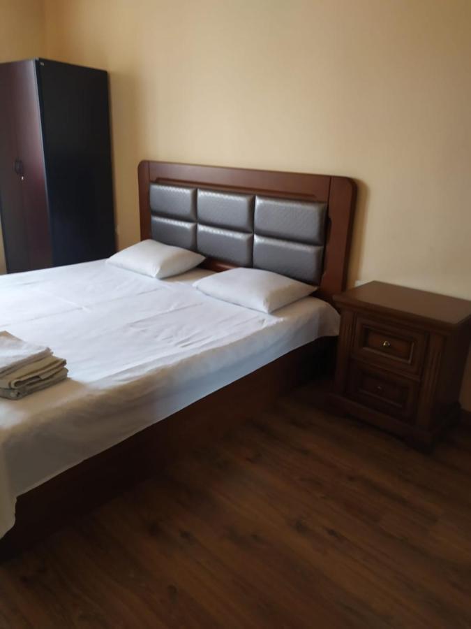 Apartment On Tumanyan Street,19 耶烈万 外观 照片