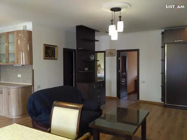 Apartment On Tumanyan Street,19 耶烈万 外观 照片